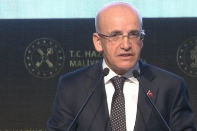 Bakan Şimşek'ten ihracat rekoru açıklaması: "Tarihimizin en yüksek seviyesi"