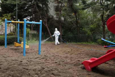 Bursa Osmangazi parklarında yoğun dezenfeksiyon