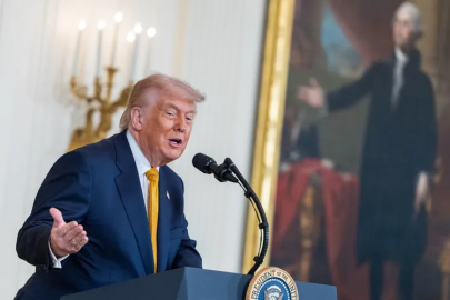 Trump: "Kendi halkını öldüren bir rejime nükleer bomba teslim edilemez"