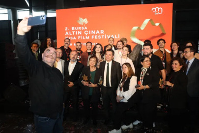 Bursa’nın "Altın Çınarı" Liminal oldu: Ödüller sahiplerini buldu