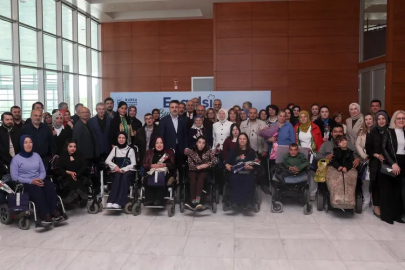 Engeller sevgiyle aşılıyor: Bursa’da "Engelsiz buluşma" coşkusu