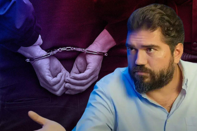 Elindeki kelepçeyi gizledi