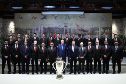Cumhurbaşkanı Erdoğan, şampiyon Galatasaray’ı ağırladı