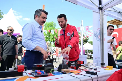 Gençler Yıldırım’da "Geleceği yakaladı": Bilim, teknoloji ve eğlence bir arada