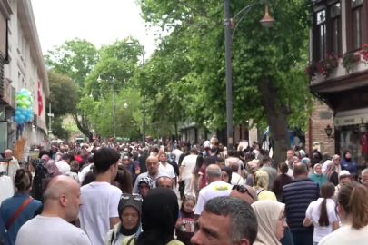Bursa çarşılarında bayram mesaisi başladı!