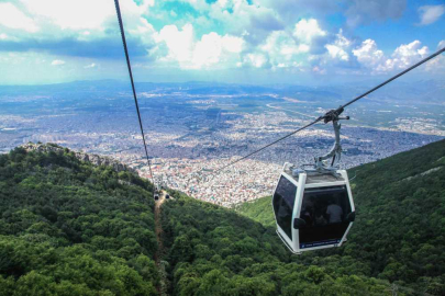Bursa’da 450 bin öğrenciye karne hediyesi!