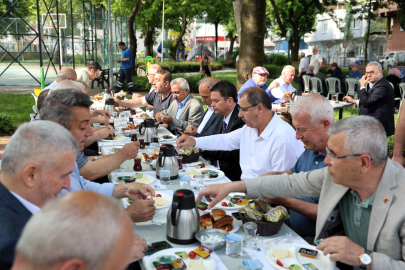 Başkan Erkan Aydın vatandaşların taleplerini yerinde dinledi