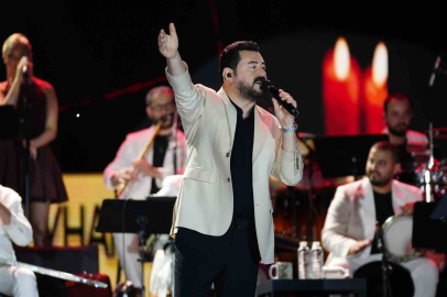 Serkan Kaya’dan muhteşem konser!