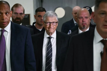 Epstein soruşturmasında Bill Gates ifadesi: “Üzerimde baskı kurmaya çalıştı”
