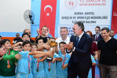 Kestel Belediyesi'nden genç sporculara çifte destek!