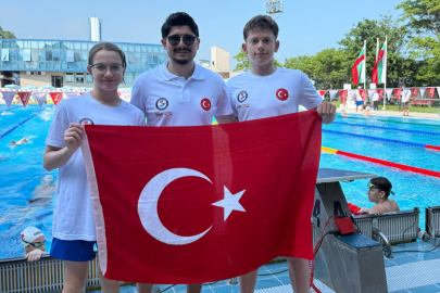 Bursa Yıldırımlı genç yüzücüler Türkiye'nin gururu oldu!