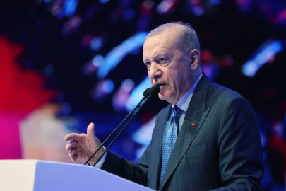 Erdoğan'dan sert tepki: Bazı fosiller başörtüsüne kin kusuyor