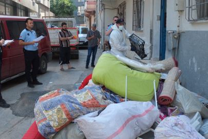 Yıldırım'da çöp evden 5 ton atık çıkarıldı!