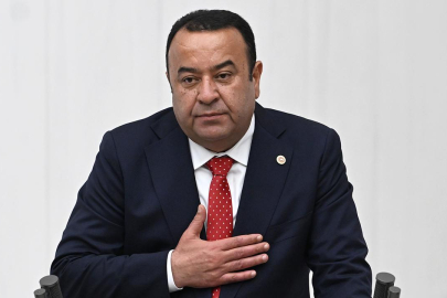 CHP Ankara Milletvekili Adnan Beker istifa etti!