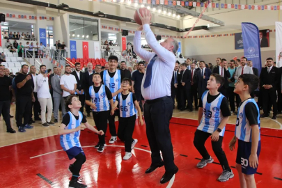 Bakan Bak: "Türkiye, NATO Zirvesi'nde tüm dünyaya gücünü gösterdi"