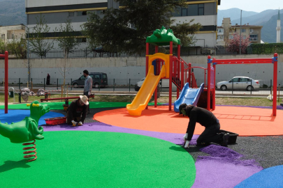 Yıldırım'da parklar yaz için yenileniyor!
