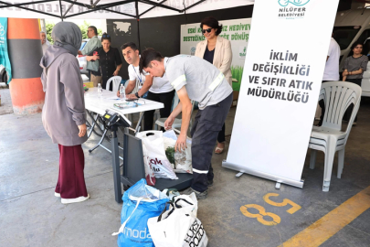 Nilüfer'de eski kitaplar geri dönüştü, çocuklar hediyelerle sevindi