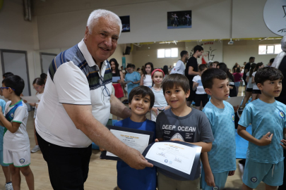 Nilüfer’de Yaz Spor Okulları’nın ilk dönemi tamamlandı! Minikler sertifikalarına kavuştu