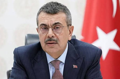 Bakan Tekin: "Asgari ücretin altında öğretmen çalıştırılıyorsa bana başvursun"