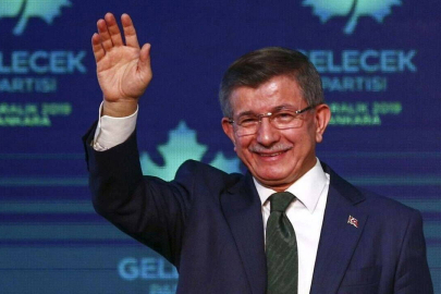 Siyaseti Bıraktı, Partiyi Lağvetti! "Sayın Cumhurbaşkanı’nın karşısında olmam"