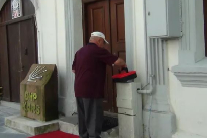 CHP İl Başkanlığı'nda çilingirli devir teslim!