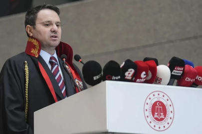 Bakan Gürlek açıkladı: 84 hakim ve savcı meslekten men edildi!