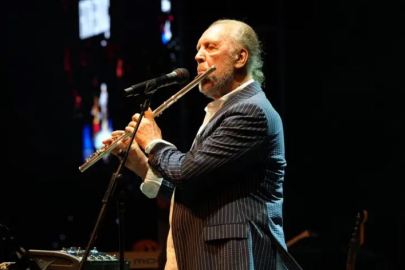 Fatih Erkoç'tan Bursa Festivali'nde unutulmaz müzik ziyafeti!