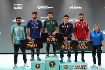 Bursa Büyükşehir Belediyespor'dan çifte madalya başarısı!