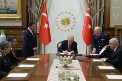 Erdoğan imzaladı: İşte 2026 YAŞ kararları ve yeni atamalar!