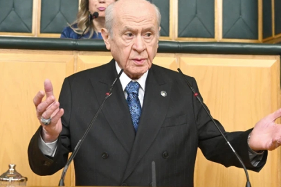 İlk imza Bahçeli'den geldi! Yasa teklifi tamamlandı