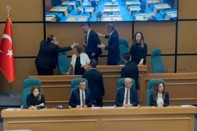 6 CHP'li AKParti'li adaya oy verince olanlar oldu!