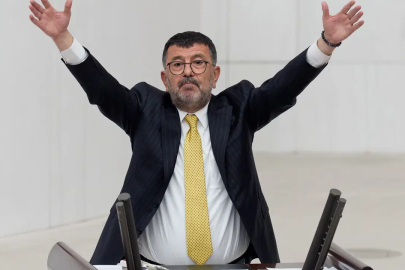 İzmir Büyükşehir Belediyesi'nde operasyonlar durmuyor!