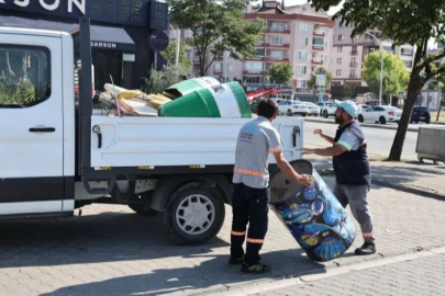 Nilüfer Belediyesi yaya ve engelli yollarını temizledi!