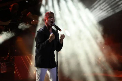 64. Uluslararası Bursa Festivali Özcan Deniz’le final yaptı!