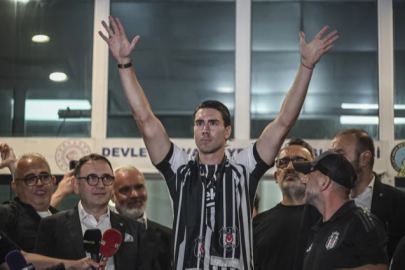 Beşiktaş'ta Vlahovic coşkusu: İstanbul'a geldi!