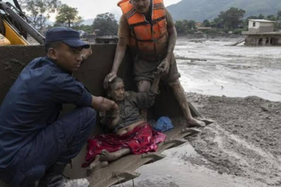 Nepal'deki sel felaketinde can kaybı 626’ya yükseldi!