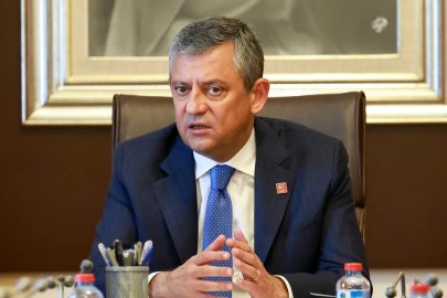 Salonu terketmişlerdi! Özgür Özel konuştu!