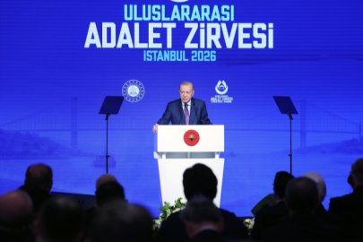 Erdoğan’dan dünyaya adalet mesajı! “Türkiye, kendisine umut bağlayan insanlara sırtını dönmez”