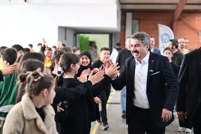 Başkan Yılmaz okulları geziyor!