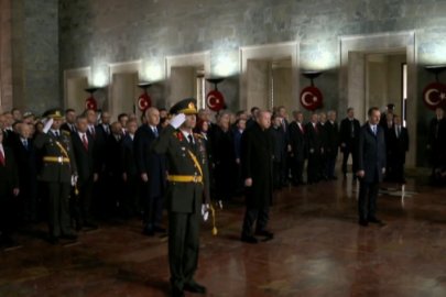 Cumhuriyetimiz 103 yaşında! Cumhurbaşkanı Erdoğan ve devlet erkânı Anıtkabir'de!